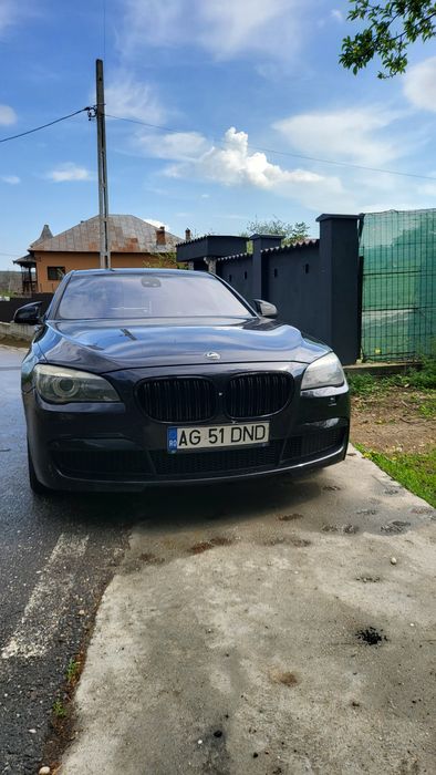 Vand/ Schimb Bmw 740 xdrive 2 butoane M pachet
