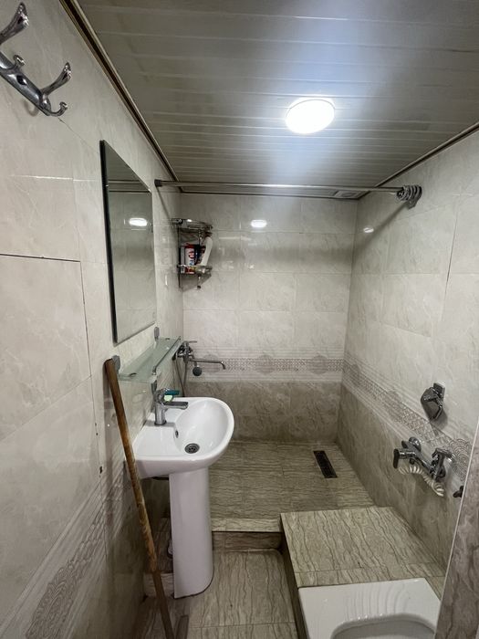 Сдается в аренду 30 квадратов вдоль дороги