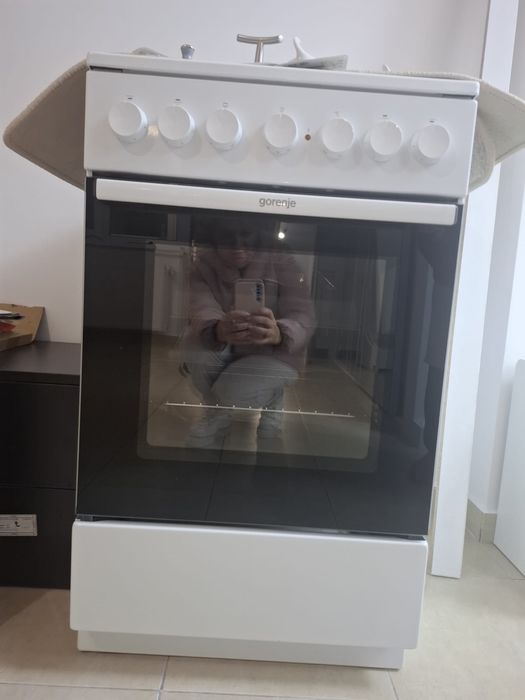 Aragaz Gorenje electric cu 4 arzatoare