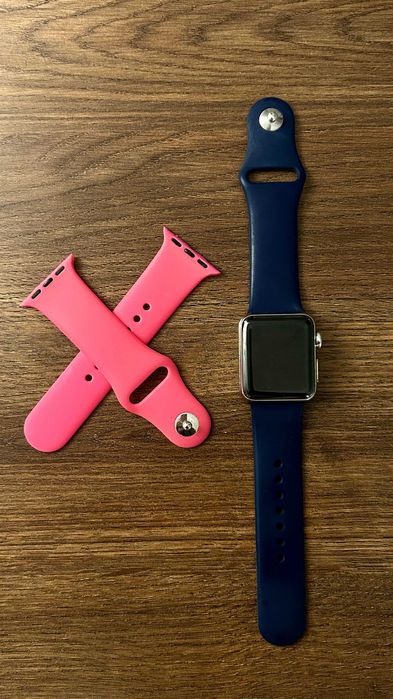 Apple Watch стальные, оригинал(+2 ремешка, зарядка)