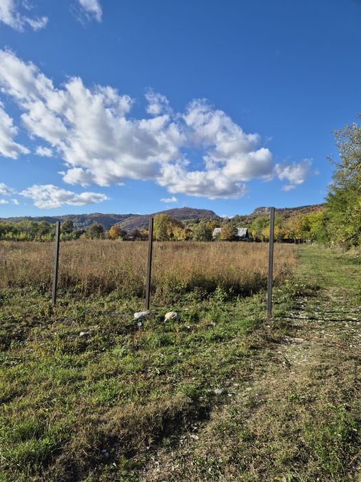 Teren de Vânzare, intravilant