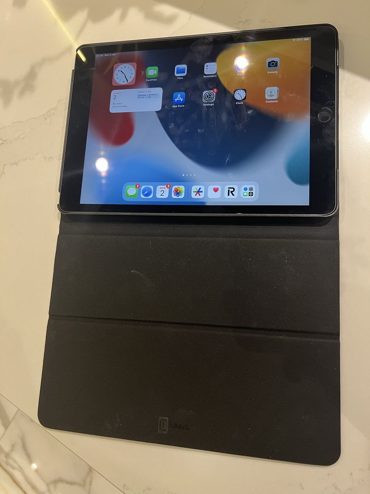 Таблет apple ipad 9, 64gb, wifi, space gey, неразличим от нов