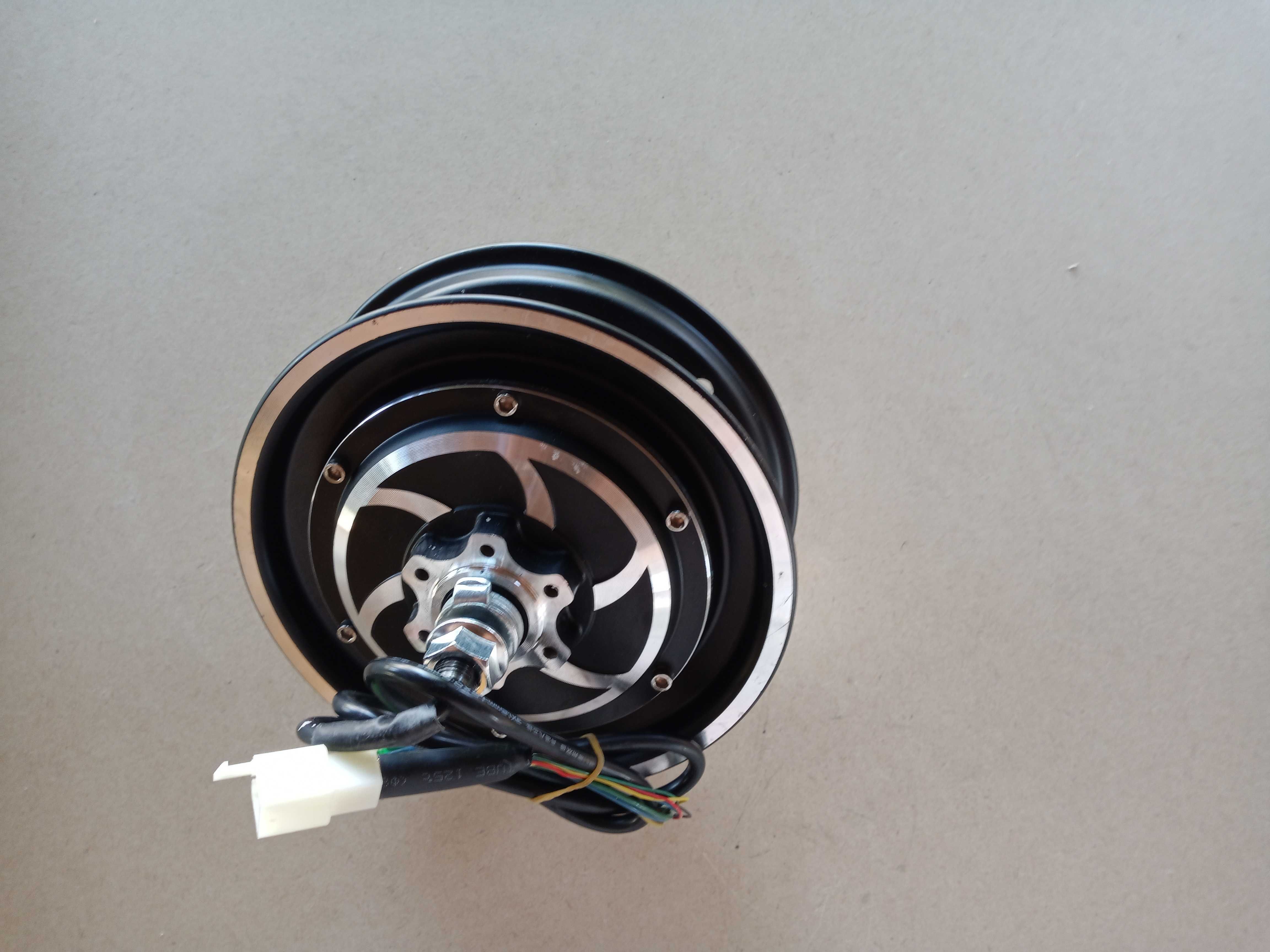 НОВ Електродвигател 48V/500W за ел.скутер