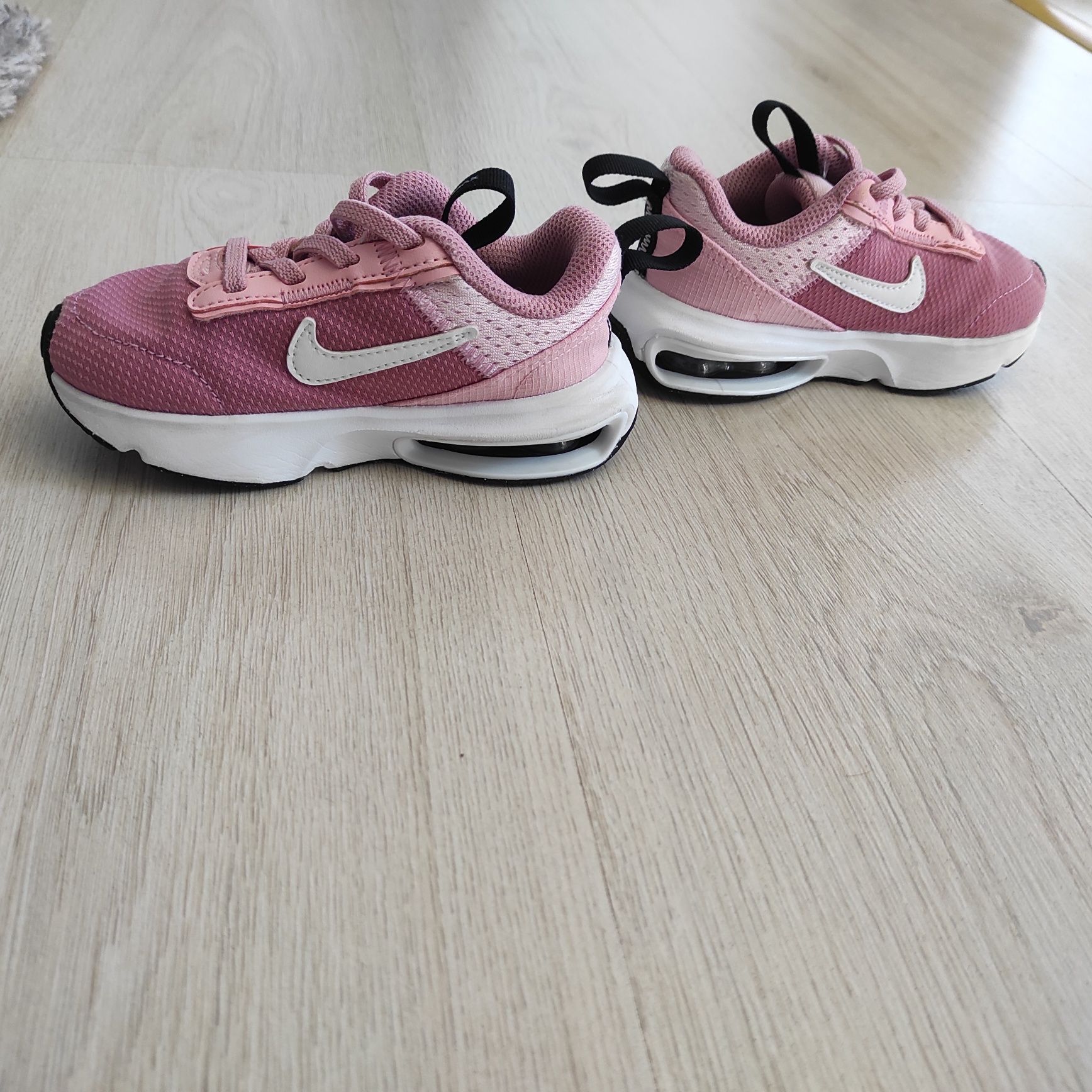 Маратонки Nike за момиче, 24 номер