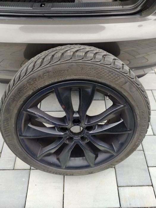Anvelope iarnă KUMHO 225/45 R17 cu jante aluminiu