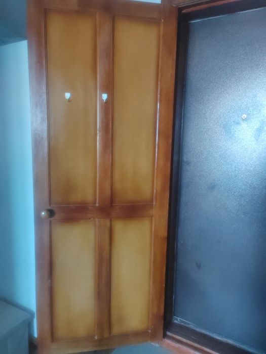 Продам дверь деревянная