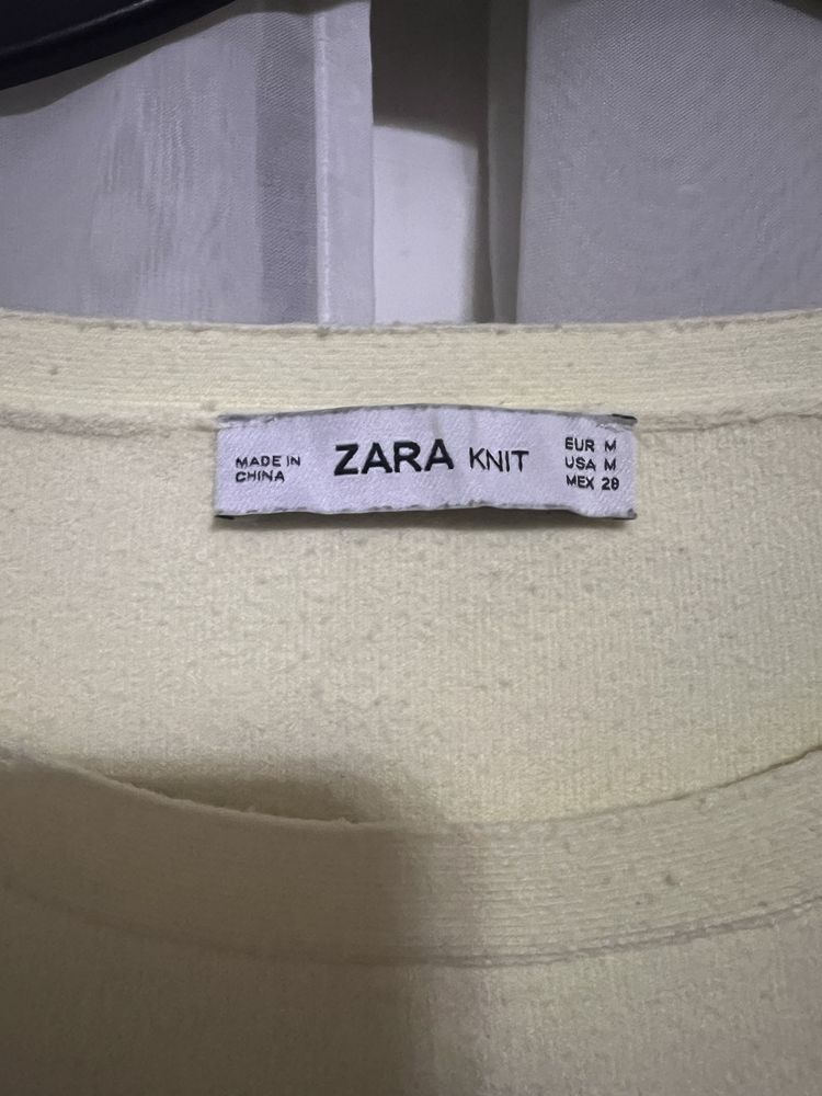 Теплое платье бренда ZARA