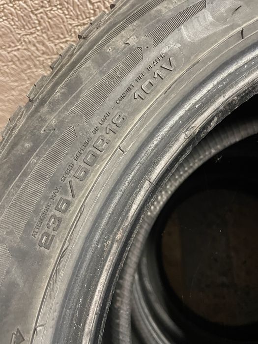 Зимни гуми 235/50/18