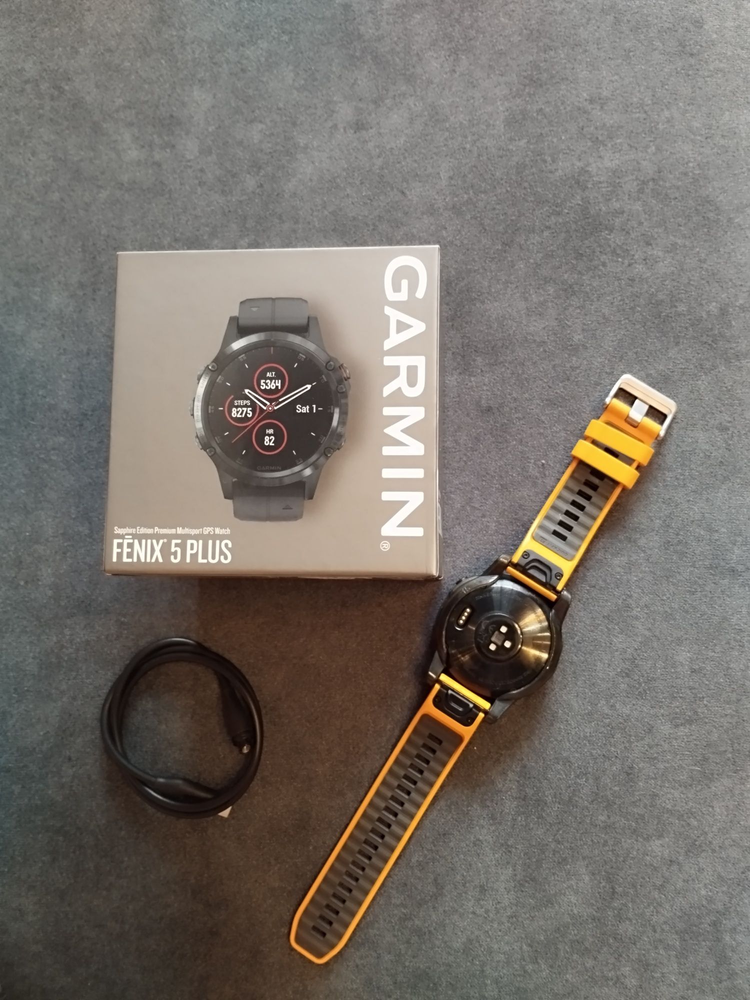 Часы Garmin fenix 5 plus