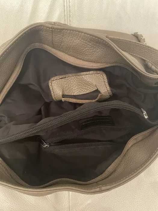 Продавам Дамска чанта