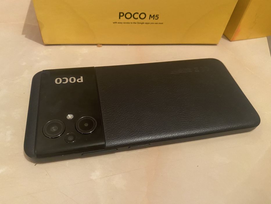 Смартфон Poco M5