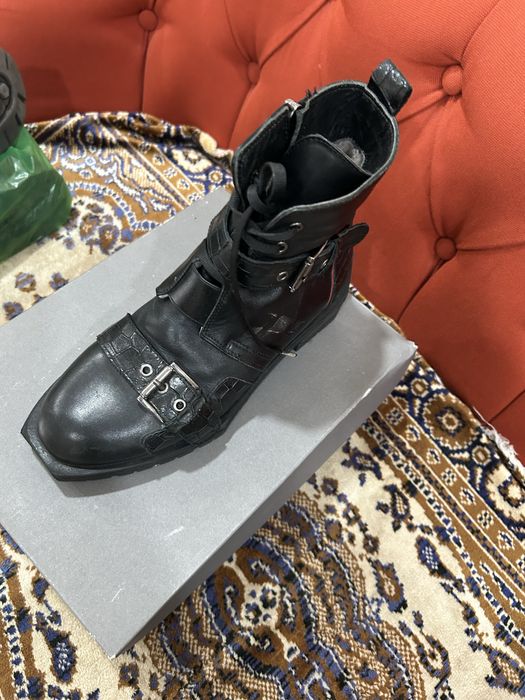 Продам полусапожки размер 37-38 чистая кожа