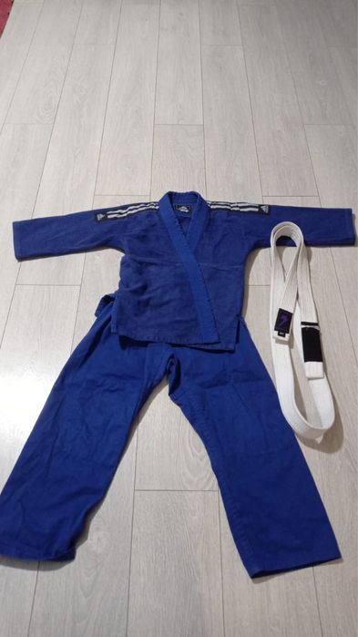 Кимано на дзюдо.