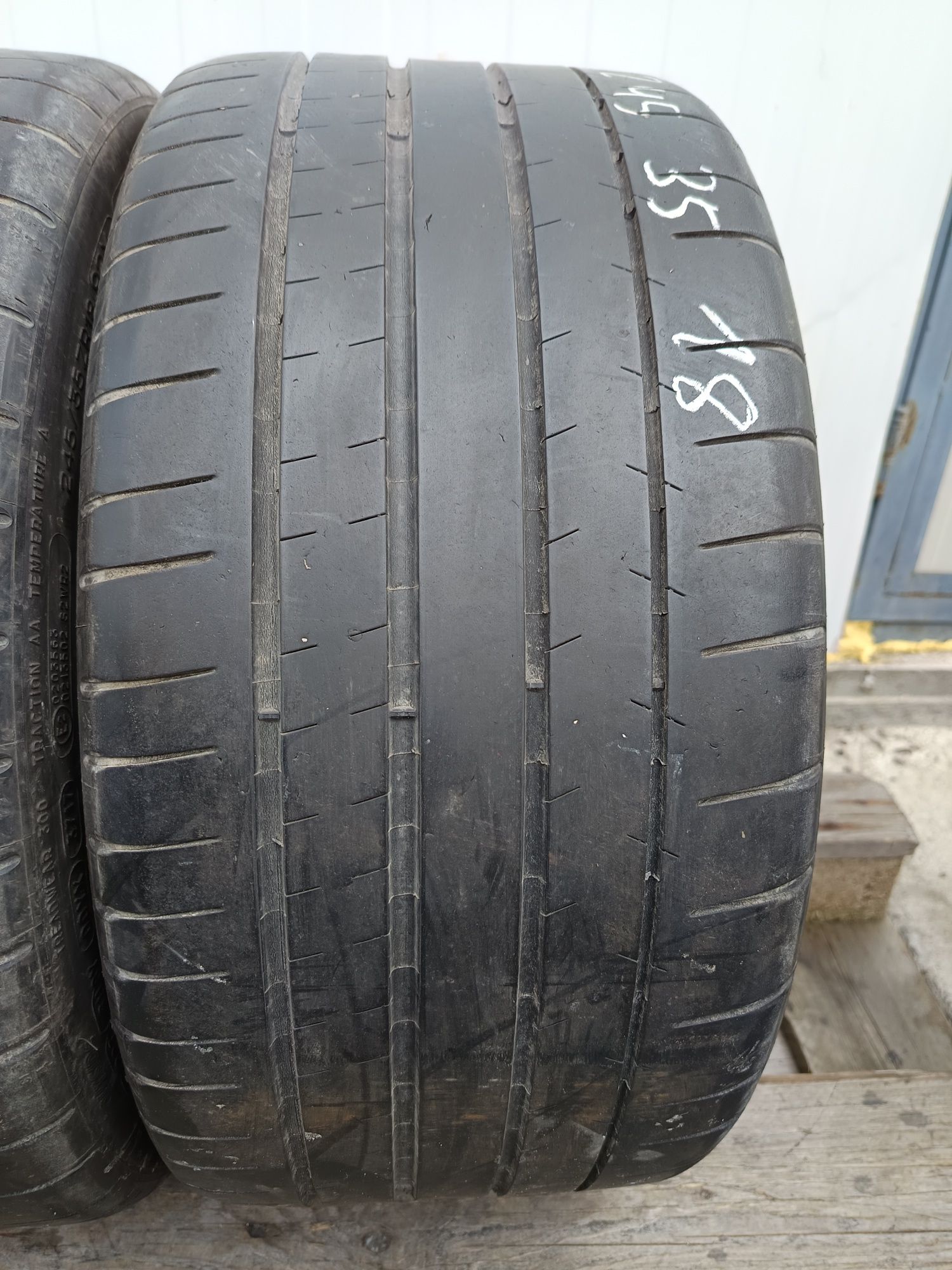 Летни гуми 245 35 ZR 18 92Y MICHELIN Дот 3717