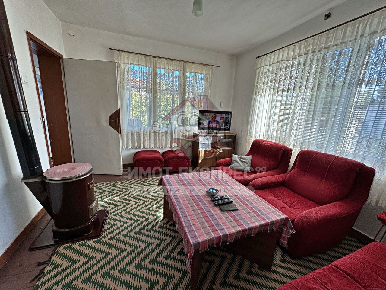 Продава се Къща в Асеновград - 186 кв.м за 494 €/кв.м - Снимка #3