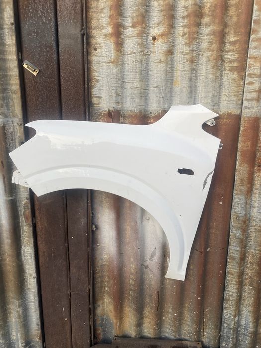 Aripi Fata Stanga/Dreapta Dacia Logan 3