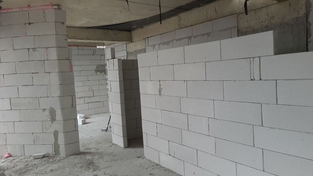 Execut lucrări de zidarie tencuiala curațenie sub soluri instalație