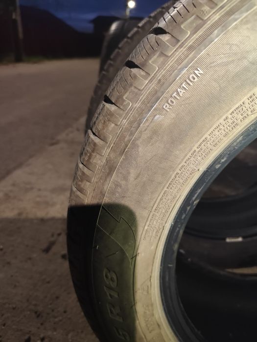 Vand  4  anvelope dimensiune 255/55 R18 si 235/60 R18 dot 2720 PIRELLI