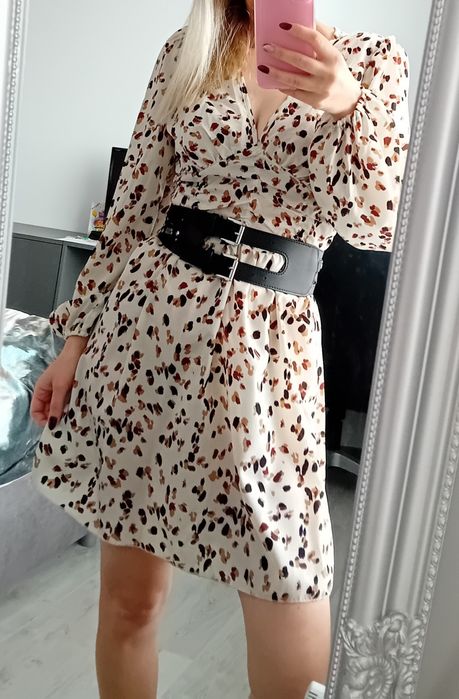 Рокля с висока талия размер М