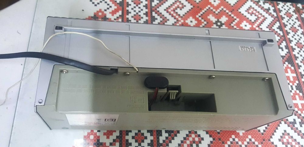 Radio LW/FM cu ceas albastru Sony ICF C16L (Germania)