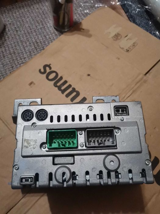 СД плеиър/музика/радиоVolvo XC 70  V70  S60 S80