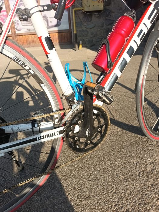 Bicicleta cursiera Cube