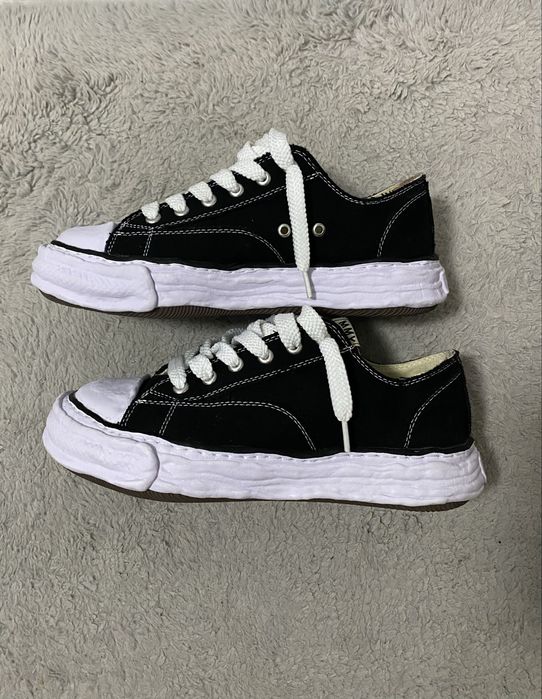 Vand/Schimb Maison Mihara Yasuhiro