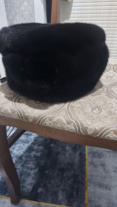 Продаю шапку норковую, женскую.