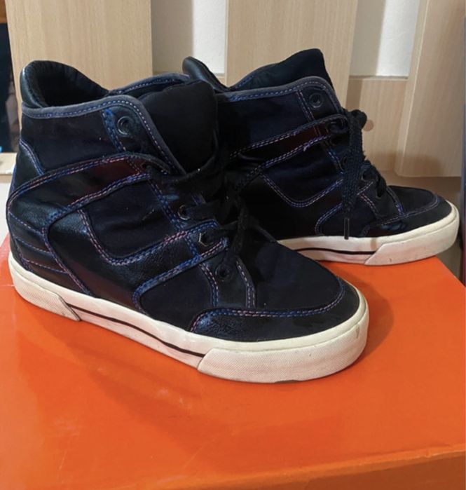 Adidasi cu platforma