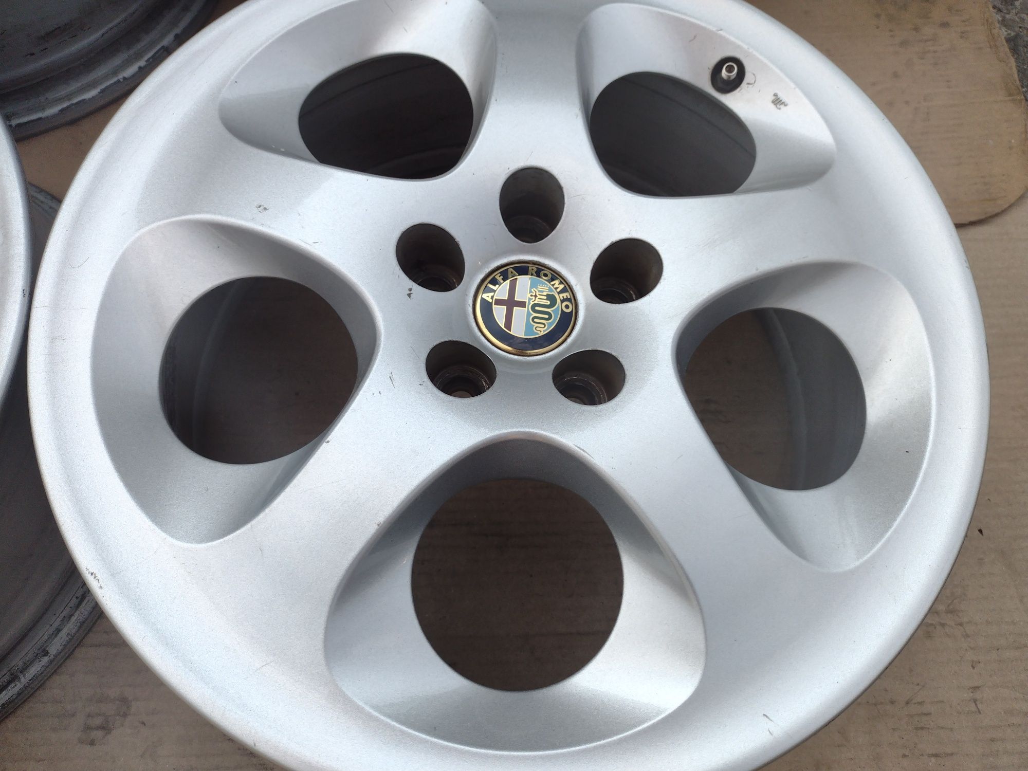 Топ състояние Speedline 16-5x98 ET41.5 6.5j Alfa Romeo 156