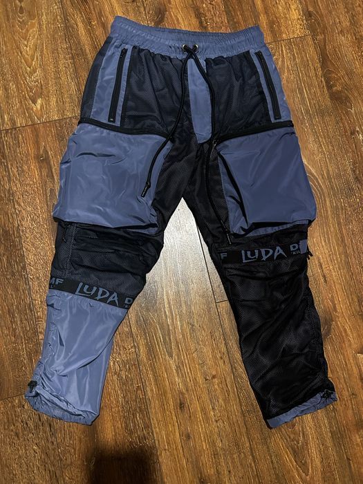 Luda карго иушляк син рядък