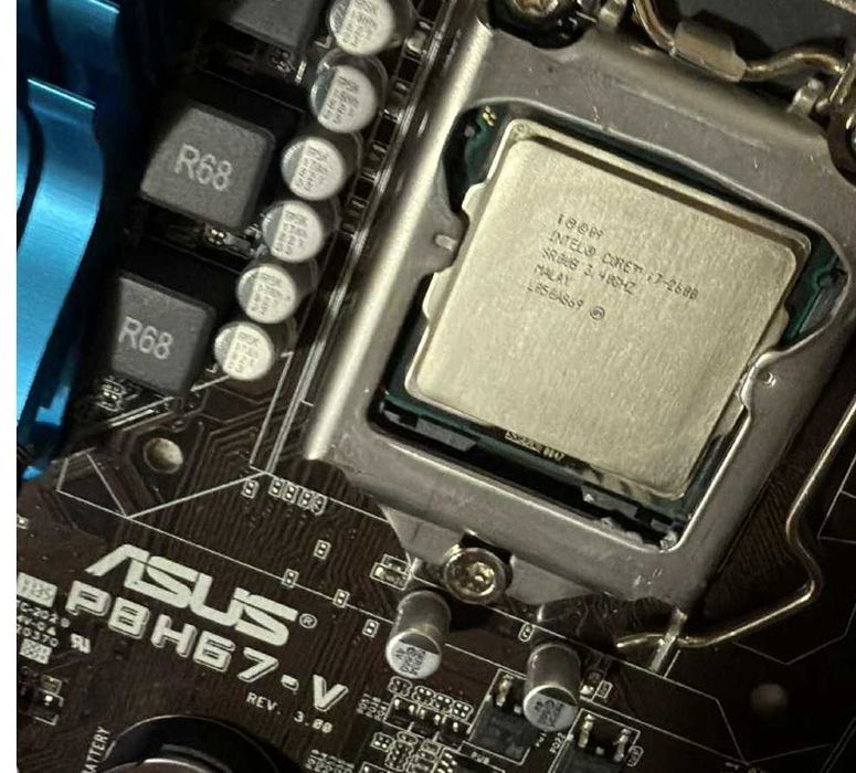 Дъно Дънна платка ASUS P8H67-V, процесор i7 2600, 16gb RAM и охладител