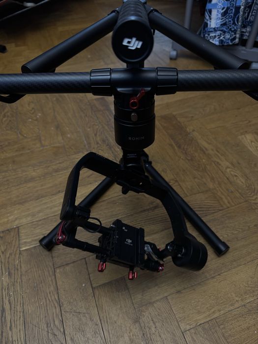 Gimbal / stabilizator video / foto DJI Ronin M