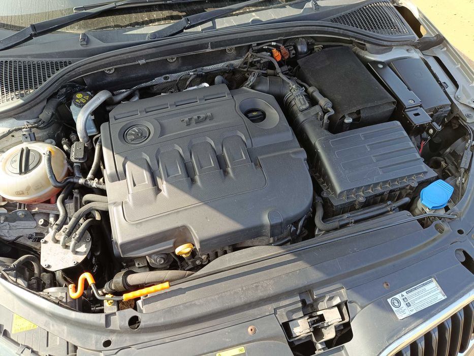 Capac motor Skoda Octavia Superb Fabia Rapid 1.6 2.0 diesel impecabil