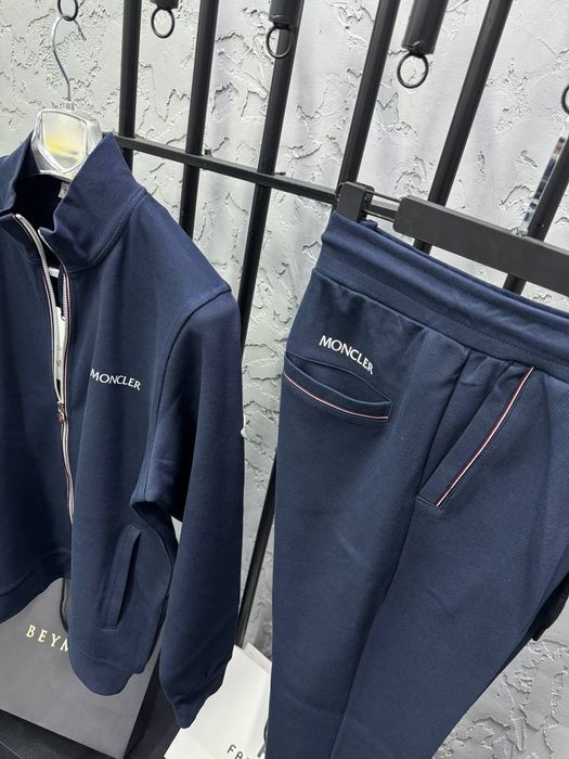 Мъжки екипи различни модели