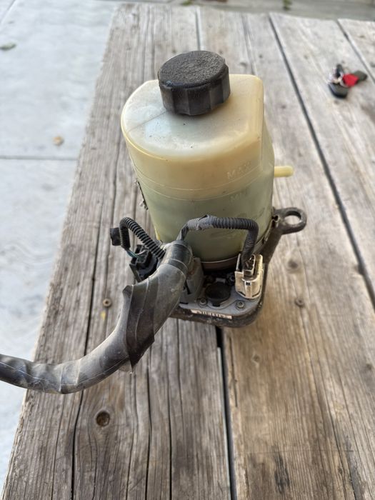 Pompa servo directie ford focus 2, c max 1.6, 1.8, 2.0 tdci