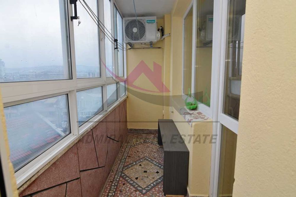 Дава се под наем Многостаен апартамент в Варна, Зимно кино Тракия - 130 кв.м за 700 € - Снимка #3