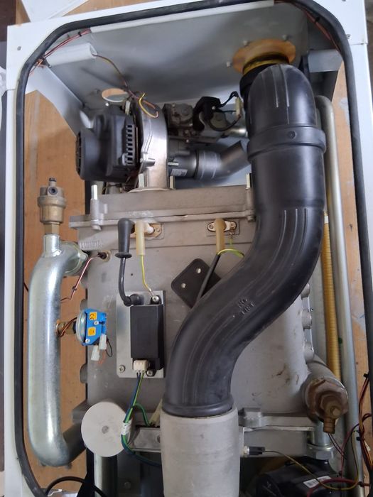 Piese centrala termica pe gaz bună stare de functionare