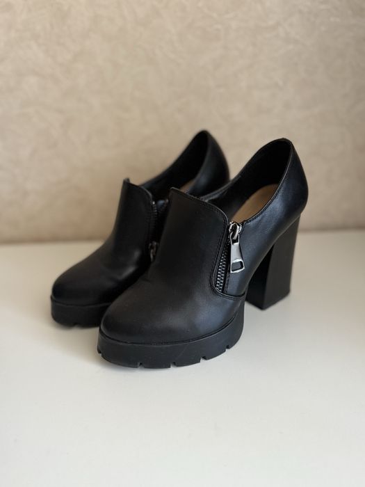 Продам туфли и сапоги