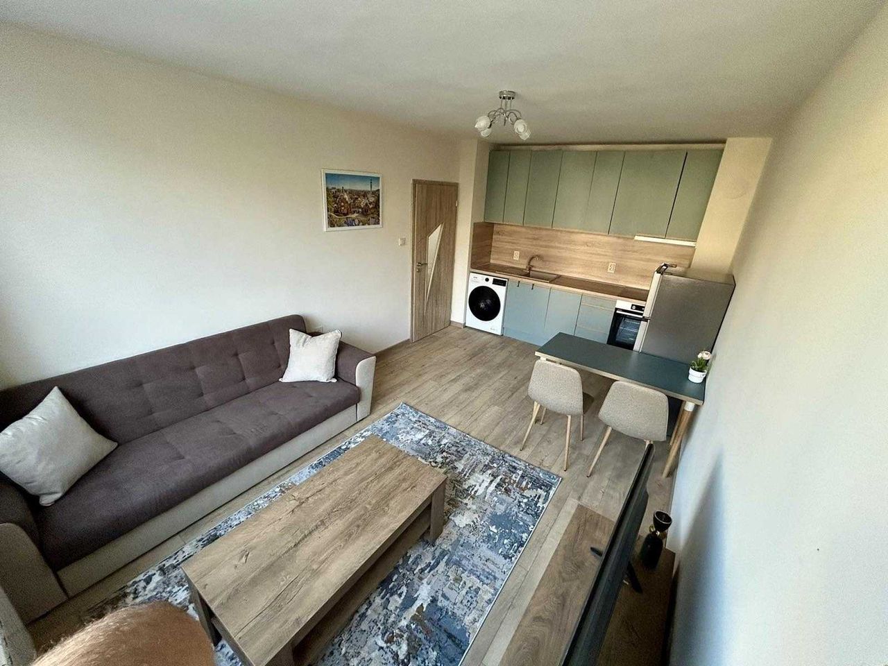 Дава се под наем Двустаен апартамент в София, Иван Вазов - 65 кв.м за 484.5 € - Снимка #2