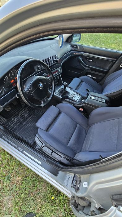 Vând / Schimb BMW E39 520i + GPL