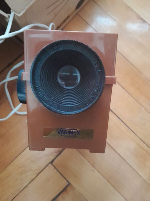 Aparat proiectie diafilme la cutie