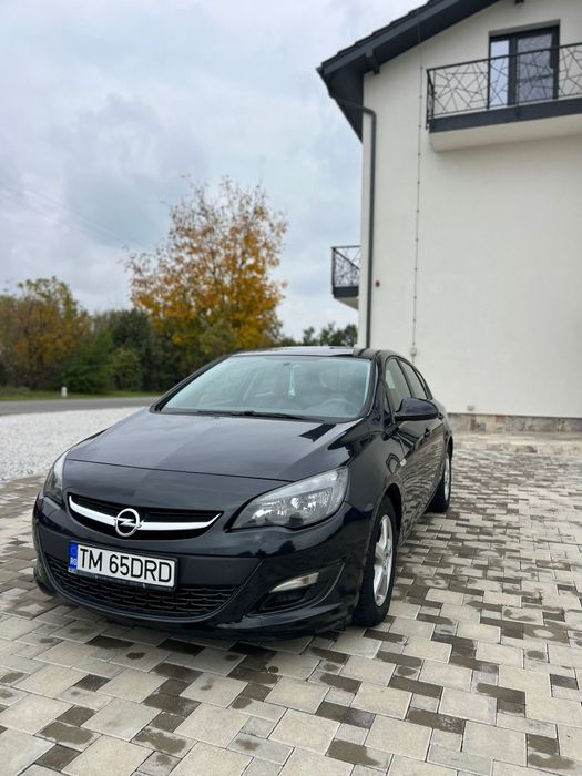 Opel Astra 2012 diesel