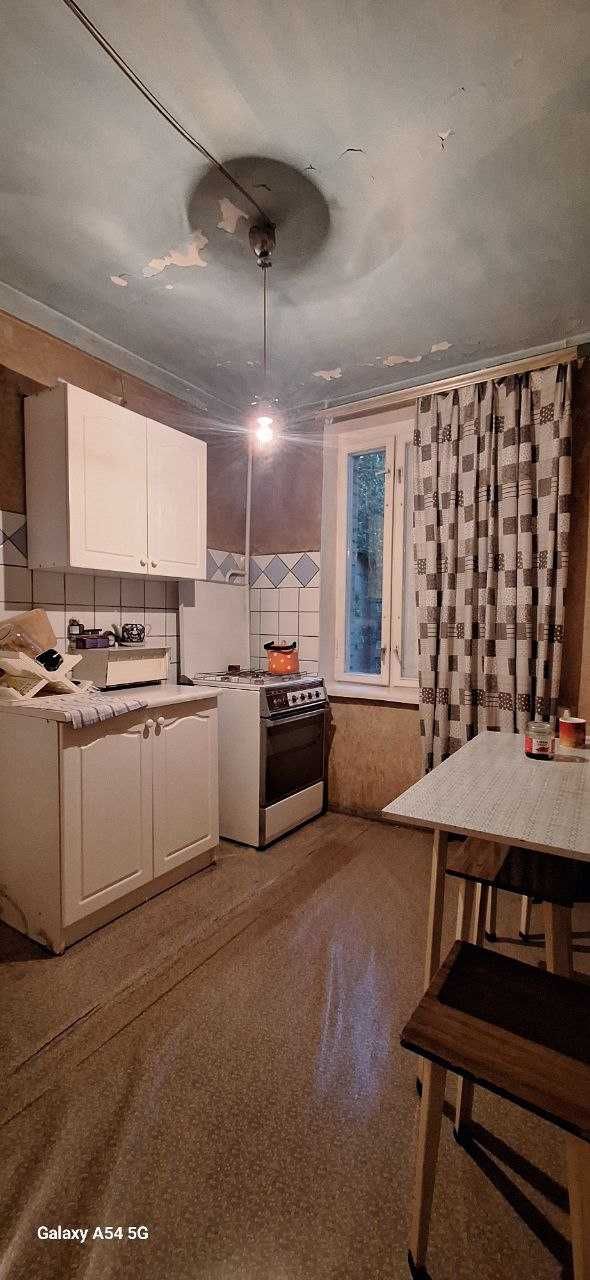 Чиланзар 26 2/4/5,  50м2, балкон 2*6