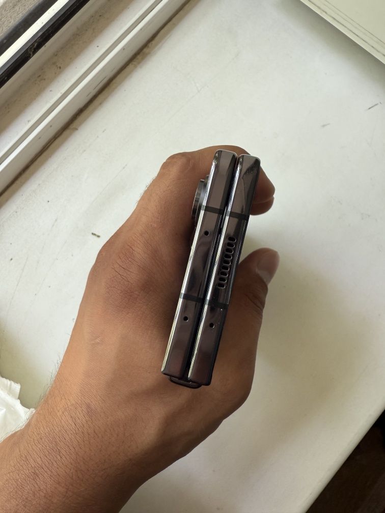 Samsung galaxy z fold 5 512/12