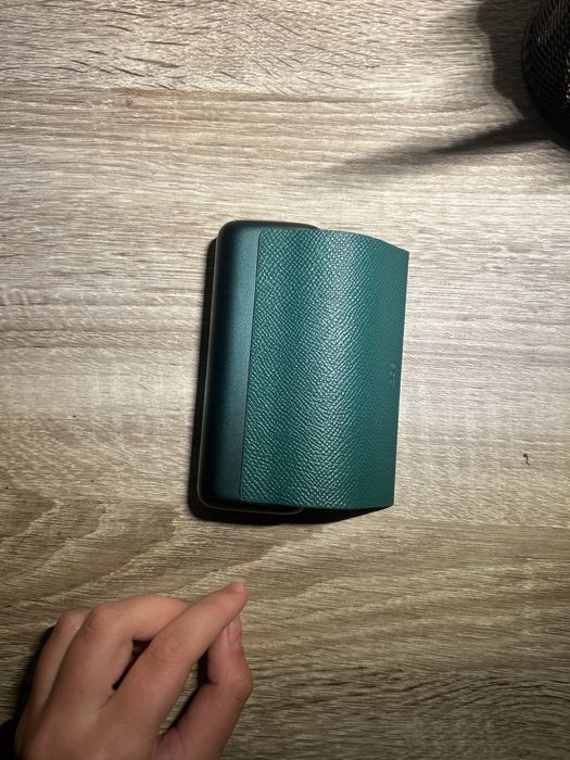 Iqos iluma verde cu portofel