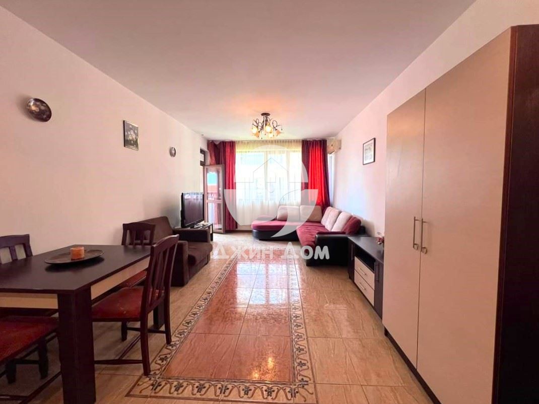 Продава се Двустаен апартамент в Свети Влас - 66 кв.м за 1160 €/кв.м - Снимка #3