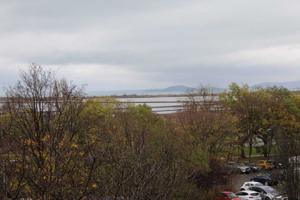 Тристаен апартамент с гледка към морето от собственик