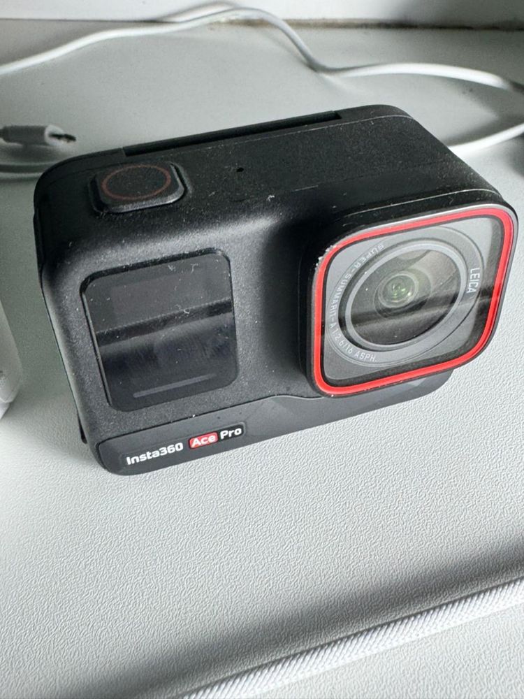Продается insta 360 ace pro