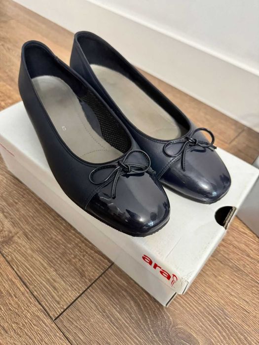 продам женские туфли